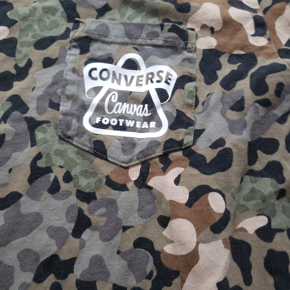 Men Camo Converse Shoes & matching Camo Pocket Tee - Picture 2 of 14